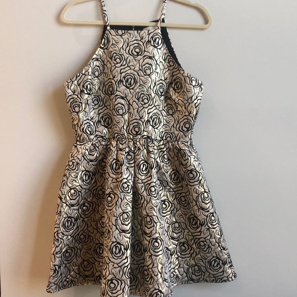 Altar’d State champagne black rose pattern dress L